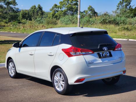 TOYOTA Yaris Hatch 1.3 16V 4P FLEX XL PLUS TECH MULTIDRIVE AUTOMTICO CVT, Foto 5