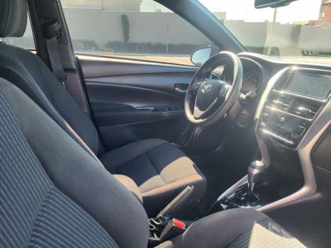 TOYOTA Yaris Hatch 1.3 16V 4P FLEX XL PLUS TECH MULTIDRIVE AUTOMTICO CVT, Foto 6