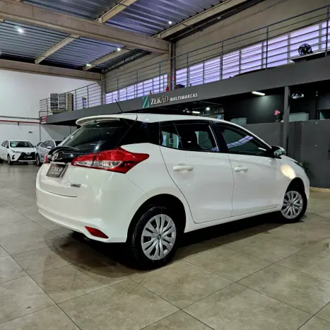 TOYOTA Yaris Hatch 1.5 16V 4P FLEX XL MULTIDRIVE AUTOMTICO CVT, Foto 4