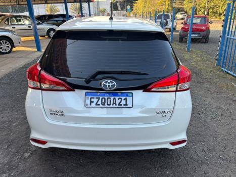 TOYOTA Yaris Hatch 1.3 16V 4P FLEX XL PLUS TECH MULTIDRIVE AUTOMTICO CVT, Foto 5
