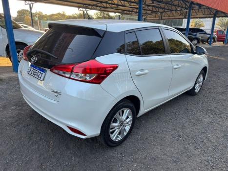 TOYOTA Yaris Hatch 1.3 16V 4P FLEX XL PLUS TECH MULTIDRIVE AUTOMTICO CVT, Foto 6