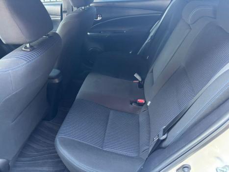 TOYOTA Yaris Hatch 1.3 16V 4P FLEX XL PLUS TECH MULTIDRIVE AUTOMTICO CVT, Foto 11