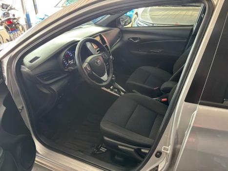 TOYOTA Yaris Hatch 1.3 16V 4P FLEX XL PLUS TECH MULTIDRIVE AUTOMTICO CVT, Foto 15