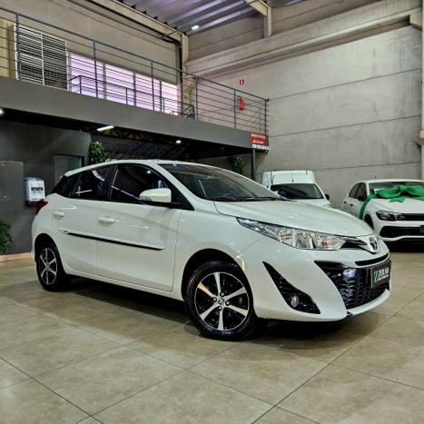 TOYOTA Yaris Hatch 1.5 16V 4P FLEX XS MULTIDRIVE AUTOMTICO CVT, Foto 1