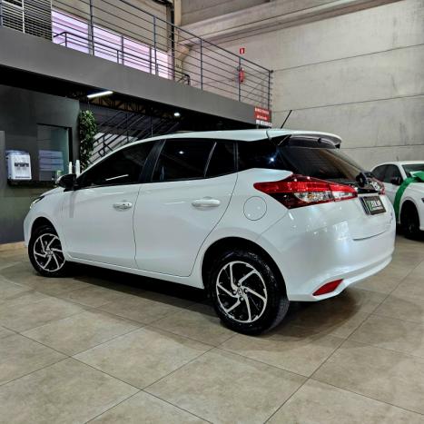 TOYOTA Yaris Hatch 1.5 16V 4P FLEX XLS MULTIDRIVE AUTOMTICO CVT, Foto 5