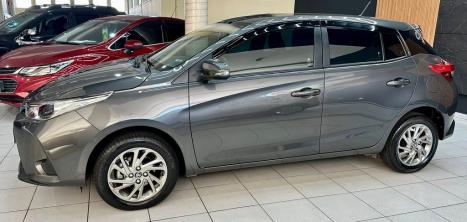 TOYOTA Yaris Hatch 1.5 16V 4P FLEX XS MULTIDRIVE AUTOMTICO CVT, Foto 4