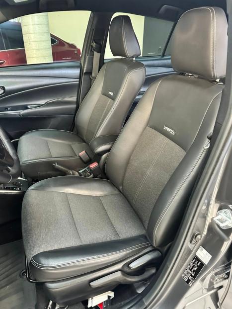 TOYOTA Yaris Hatch 1.5 16V 4P FLEX XS MULTIDRIVE AUTOMTICO CVT, Foto 10