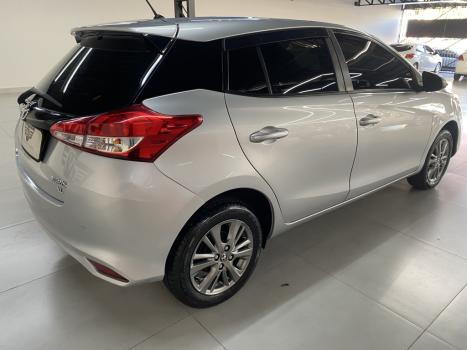 TOYOTA Yaris Hatch 1.5 16V 4P FLEX XL PLUS CONNECT MULTIDRIVE AUTOMTICO CVT, Foto 7
