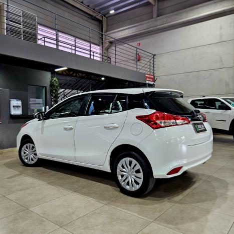 TOYOTA Yaris Hatch 1.5 16V 4P FLEX XL MULTIDRIVE AUTOMTICO CVT, Foto 5