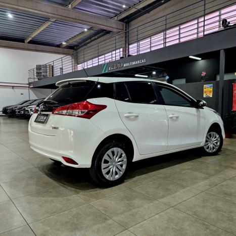 TOYOTA Yaris Hatch 1.3 16V 4P FLEX XL MULTIDRIVE AUTOMTICO CVT, Foto 4