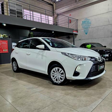 TOYOTA Yaris Hatch 1.5 16V 4P FLEX XL MULTIDRIVE AUTOMTICO CVT, Foto 1