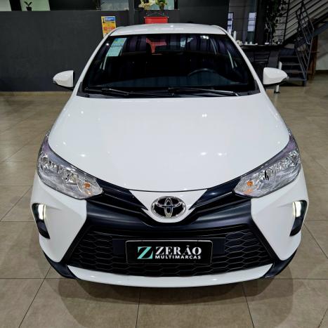 TOYOTA Yaris Hatch 1.5 16V 4P FLEX XL MULTIDRIVE AUTOMTICO CVT, Foto 2