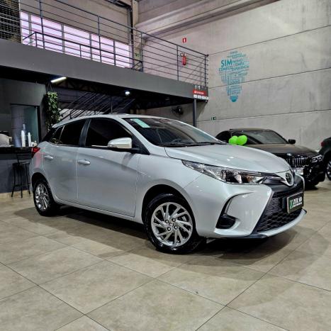 TOYOTA Yaris Hatch 1.5 16V 4P FLEX XS MULTIDRIVE AUTOMTICO CVT, Foto 1