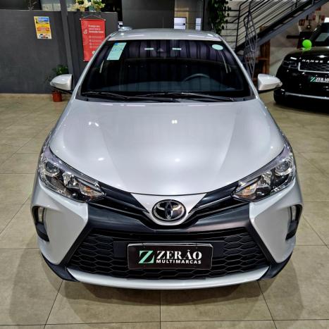 TOYOTA Yaris Hatch 1.5 16V 4P FLEX XS MULTIDRIVE AUTOMTICO CVT, Foto 2