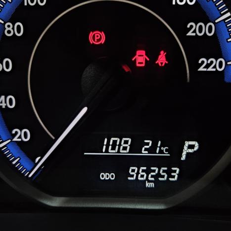 TOYOTA Yaris Sedan 1.5 16V 4P FLEX XL LIVE MULTIDRIVE AUTOMTICO CVT, Foto 8