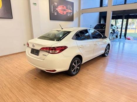 TOYOTA Yaris Sedan 1.5 16V 4P FLEX XL LIVE MULTIDRIVE AUTOMTICO CVT, Foto 4
