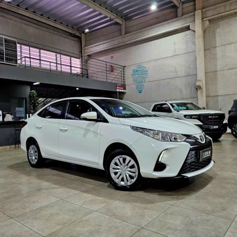 TOYOTA Yaris Sedan 1.5 16V 4P FLEX XL MULTIDRIVE AUTOMTICO CVT, Foto 1