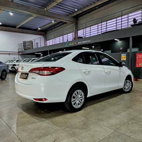 TOYOTA Yaris Sedan 1.5 16V 4P FLEX XL MULTIDRIVE AUTOMTICO CVT, Foto 4
