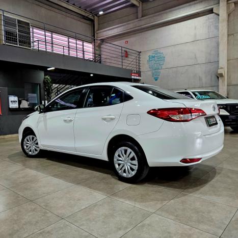 TOYOTA Yaris Sedan 1.5 16V 4P FLEX XL MULTIDRIVE AUTOMTICO CVT, Foto 5
