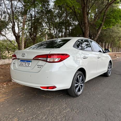 TOYOTA Yaris Sedan 1.5 16V 4P FLEX XLS MULTIDRIVE AUTOMTICO CVT, Foto 4