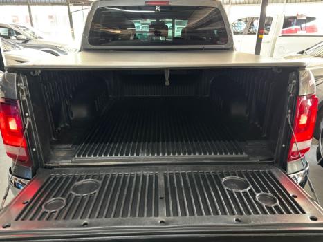 VOLKSWAGEN Amarok 3.0 V6 CABINE DUPLA HIGHLINE 4X4 TURBO INTERCOOLER AUTOMTICO, Foto 8