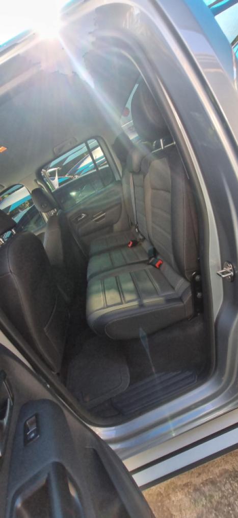 VOLKSWAGEN Amarok 3.0 V6 CABINE DUPLA HIGHLINE 4X4 TURBO INTERCOOLER AUTOMTICO, Foto 2