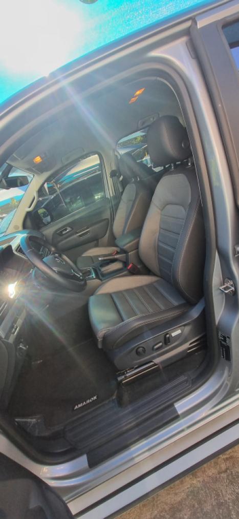 VOLKSWAGEN Amarok 3.0 V6 CABINE DUPLA HIGHLINE 4X4 TURBO INTERCOOLER AUTOMTICO, Foto 19