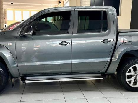 VOLKSWAGEN Amarok 3.0 V6 CABINE DUPLA HIGHLINE 4X4 TURBO INTERCOOLER AUTOMTICO, Foto 4