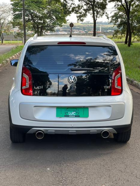 VOLKSWAGEN Cross UP 1.0 12V 4P TSI FLEX, Foto 4