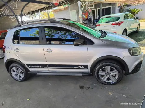 VOLKSWAGEN Crossfox 1.0 12V 4P FLEX, Foto 4
