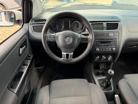 VOLKSWAGEN Fox 1.6 4P TREND FLEX, Foto 9