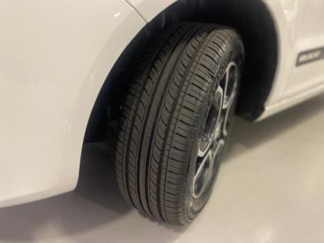 VOLKSWAGEN Fox 1.6 4P SELEO FLEX, Foto 17
