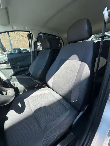 VOLKSWAGEN Gol 1.0, Foto 4