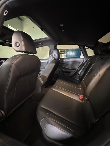 VOLKSWAGEN Jetta 1.4 4P 250 TSI R-LINE AUTOMTICO, Foto 5
