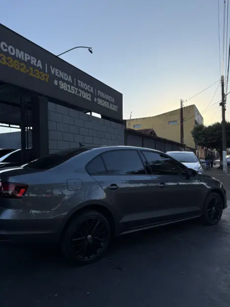 VOLKSWAGEN Jetta 1.4 4P 250 TSI TURBO CONFORTLINE AUTOMTICO, Foto 4