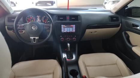 VOLKSWAGEN Jetta 2.0 4P CONFORTLINE TIPTRONIC AUTOMTICO, Foto 5