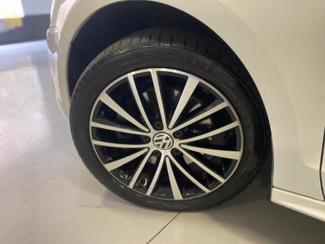 VOLKSWAGEN Jetta 2.0 4P TSI HIGHLINE 211 CV AUTOMTICO, Foto 18