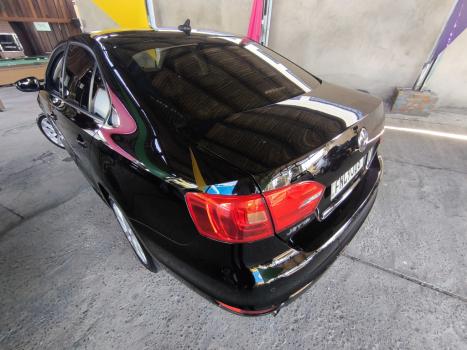 VOLKSWAGEN Jetta 2.0 4P CONFORTLINE TIPTRONIC AUTOMTICO, Foto 4