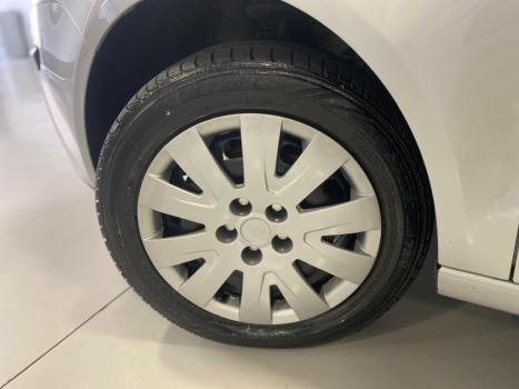 VOLKSWAGEN Polo Sedan 1.6 4P FLEX, Foto 15