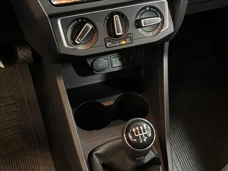 VOLKSWAGEN Saveiro , Foto 10