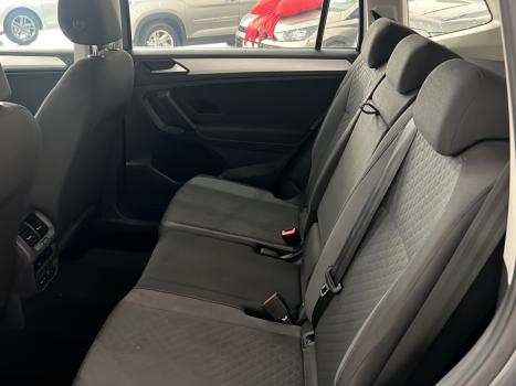 VOLKSWAGEN Tiguan 1.4 250 TSI TOTAL FLEX ALLSPACE TURBO AUTOMTICO TIPTRONIC, Foto 9