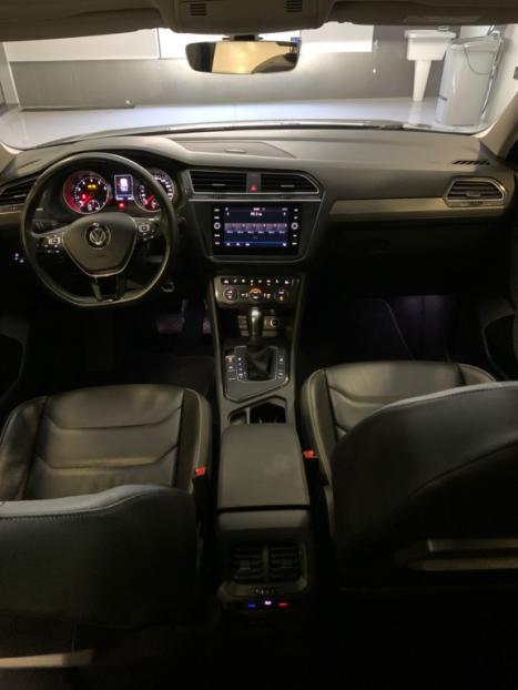 VOLKSWAGEN Tiguan 1.4 250 TSI TOTAL FLEX ALLSPACE COMFORTLINE TURBO AUTOMTICO TIPTRONIC, Foto 18