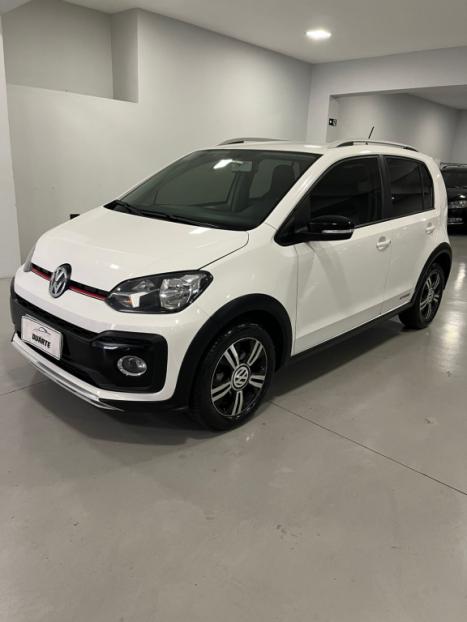 VOLKSWAGEN UP 1.0 4P FLEX 170 TSI XTREME, Foto 3