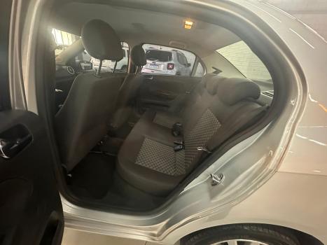 VOLKSWAGEN Voyage 1.6 4P COMFORTLINE FLEX, Foto 14