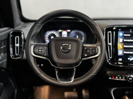 VOLVO XC40 1.5 16V 4P T5 RECHARGE HBRIDO INSCRIPTION GEARTRONIC AUTOMTICO, Foto 4