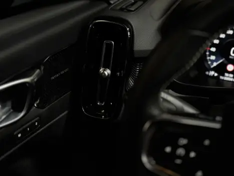 VOLVO XC40 1.5 16V 4P T5 RECHARGE HBRIDO INSCRIPTION GEARTRONIC AUTOMTICO, Foto 14