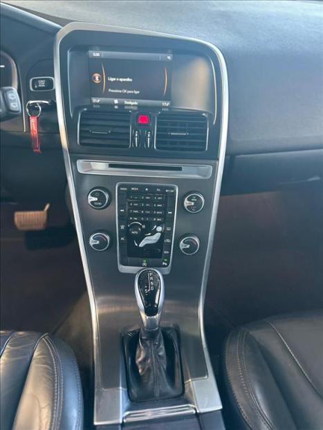 VOLVO XC60 2.0 4P DYNAMIC T5 TURBO AUTOMTICO, Foto 6