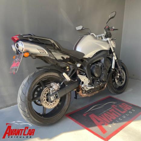 YAMAHA Fazer 600 N, Foto 4