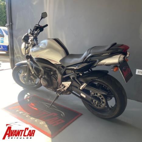 YAMAHA Fazer 600 N, Foto 5