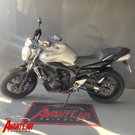 YAMAHA Fazer 600 N, Foto 7